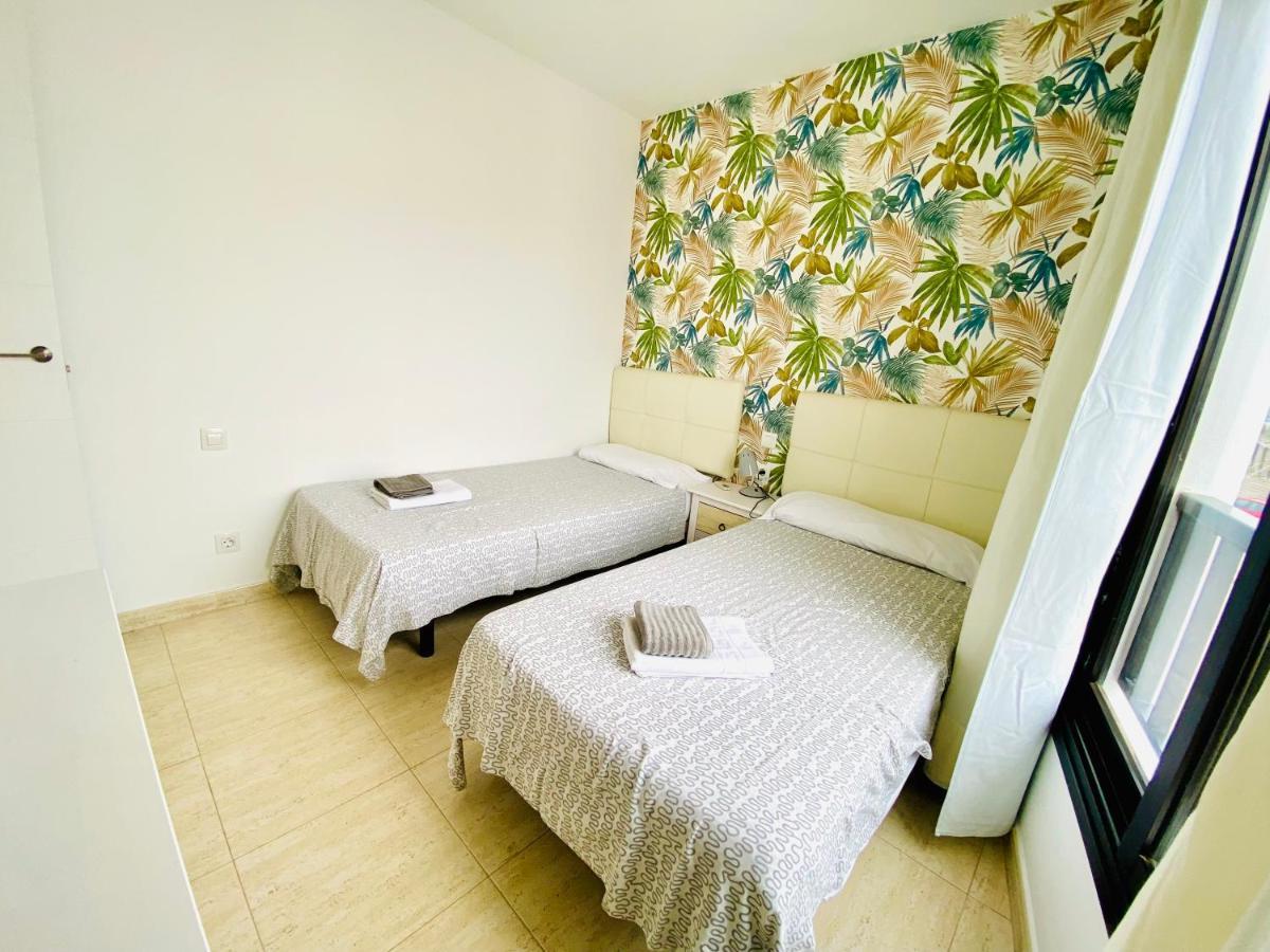 Apartament Sara 4 *